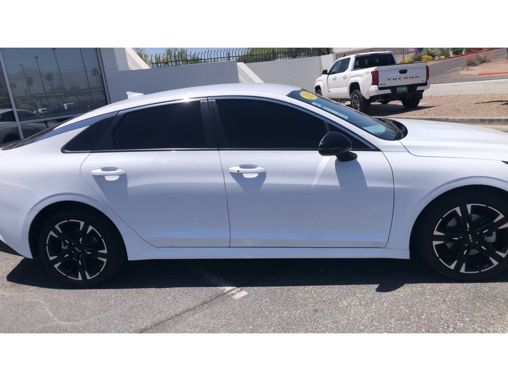 Vehicle image 6 of 31