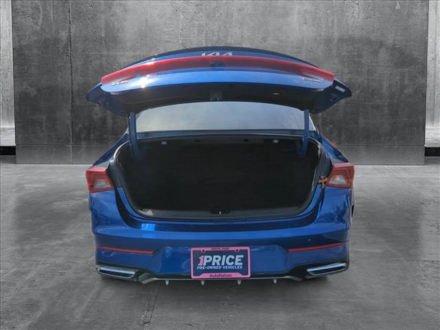 Vehicle image 8 of 23