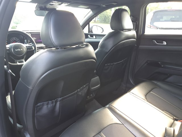 Vehicle image 10 of 35