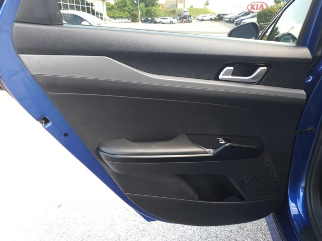 Vehicle image 13 of 35