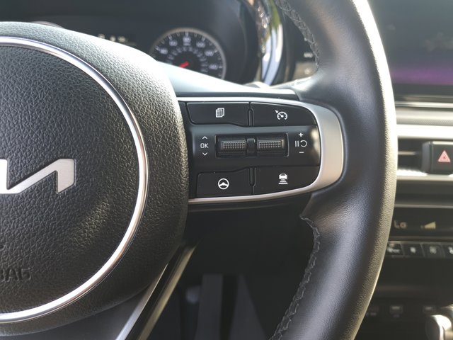 Vehicle image 24 of 35