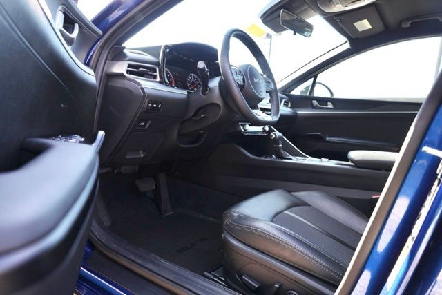 2023 Kia K5 GT-Line Image 19 of 41