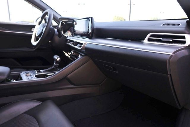 2023 Kia K5 GT-Line Image 37 of 41