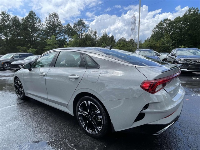 Vehicle image 6 of 25
