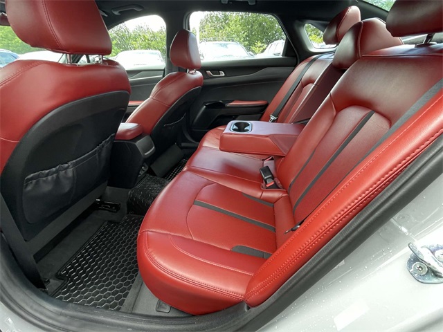 Vehicle image 11 of 25