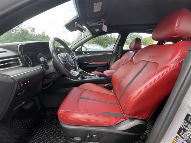 Vehicle image 13 of 25