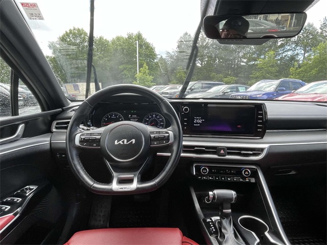 Vehicle image 12 of 25