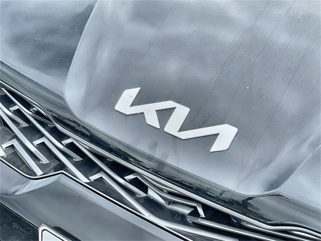 Vehicle image 23 of 29