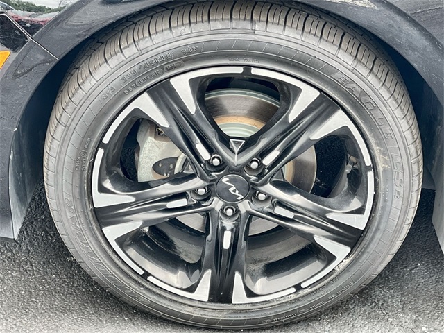 Vehicle image 24 of 29