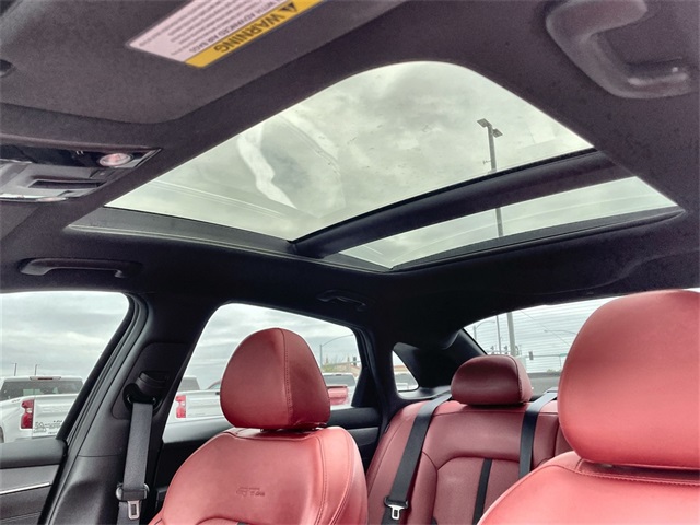 Vehicle image 17 of 29