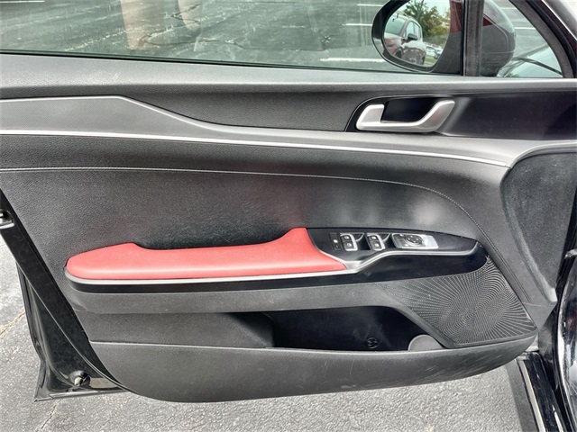 Vehicle image 15 of 29