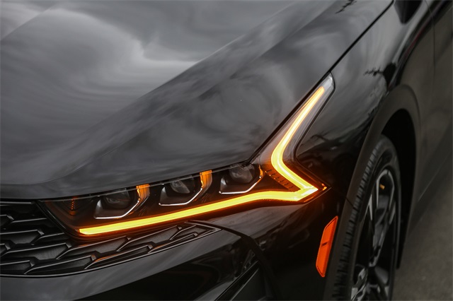 Vehicle image 7 of 27