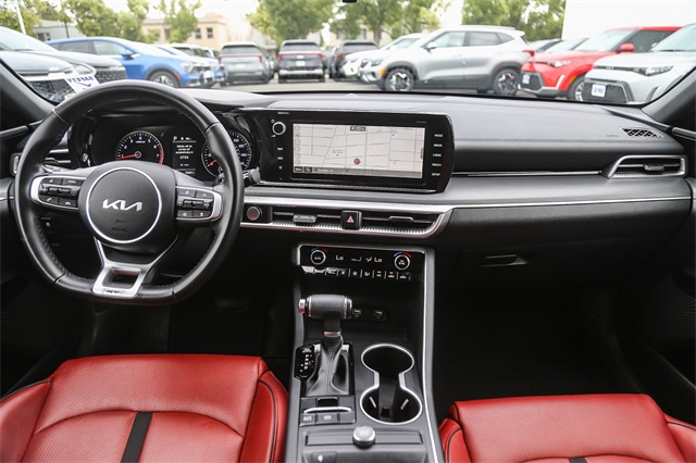 Vehicle image 12 of 27