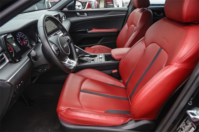 Vehicle image 17 of 27