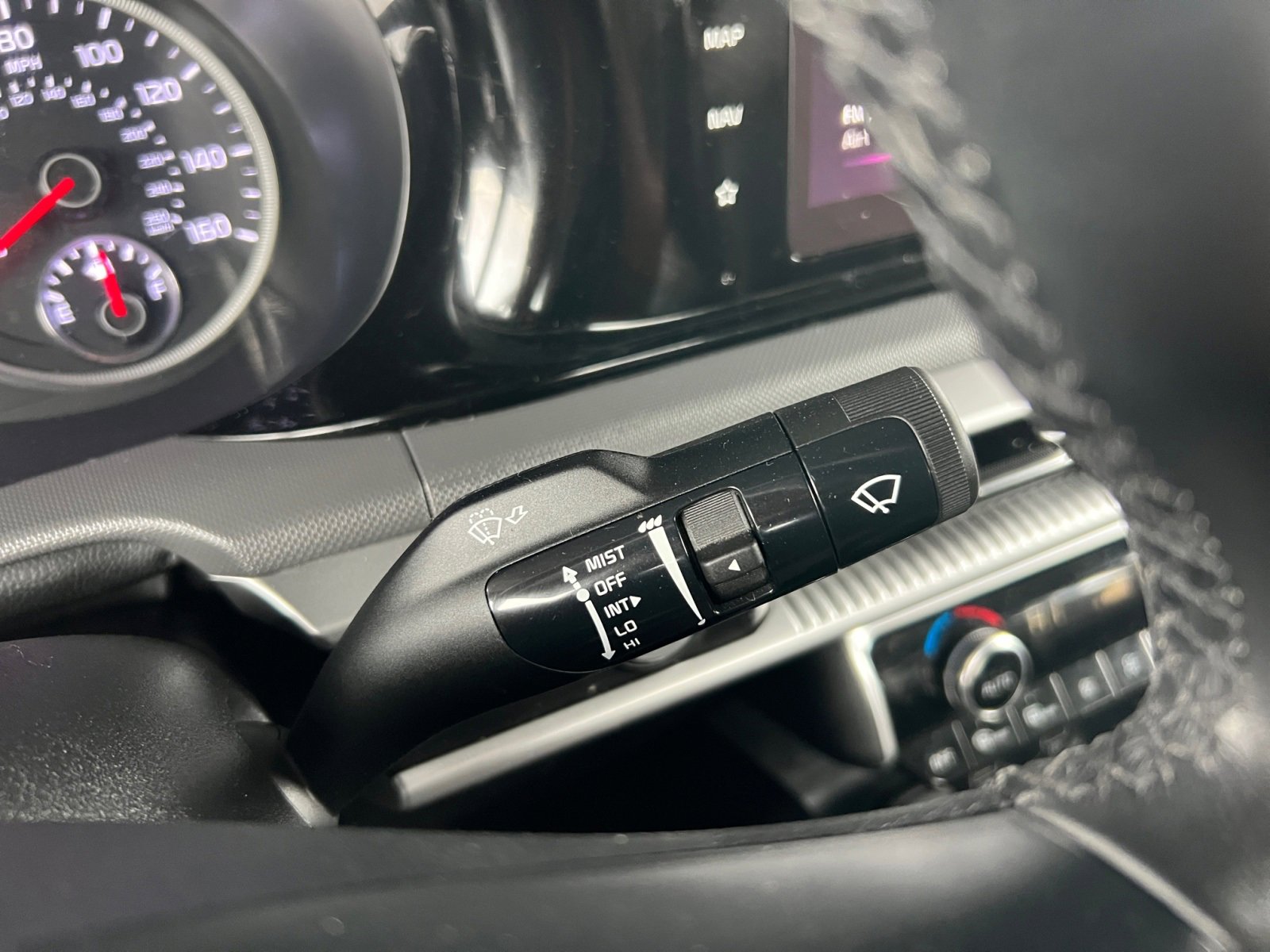 Vehicle image 20 of 22