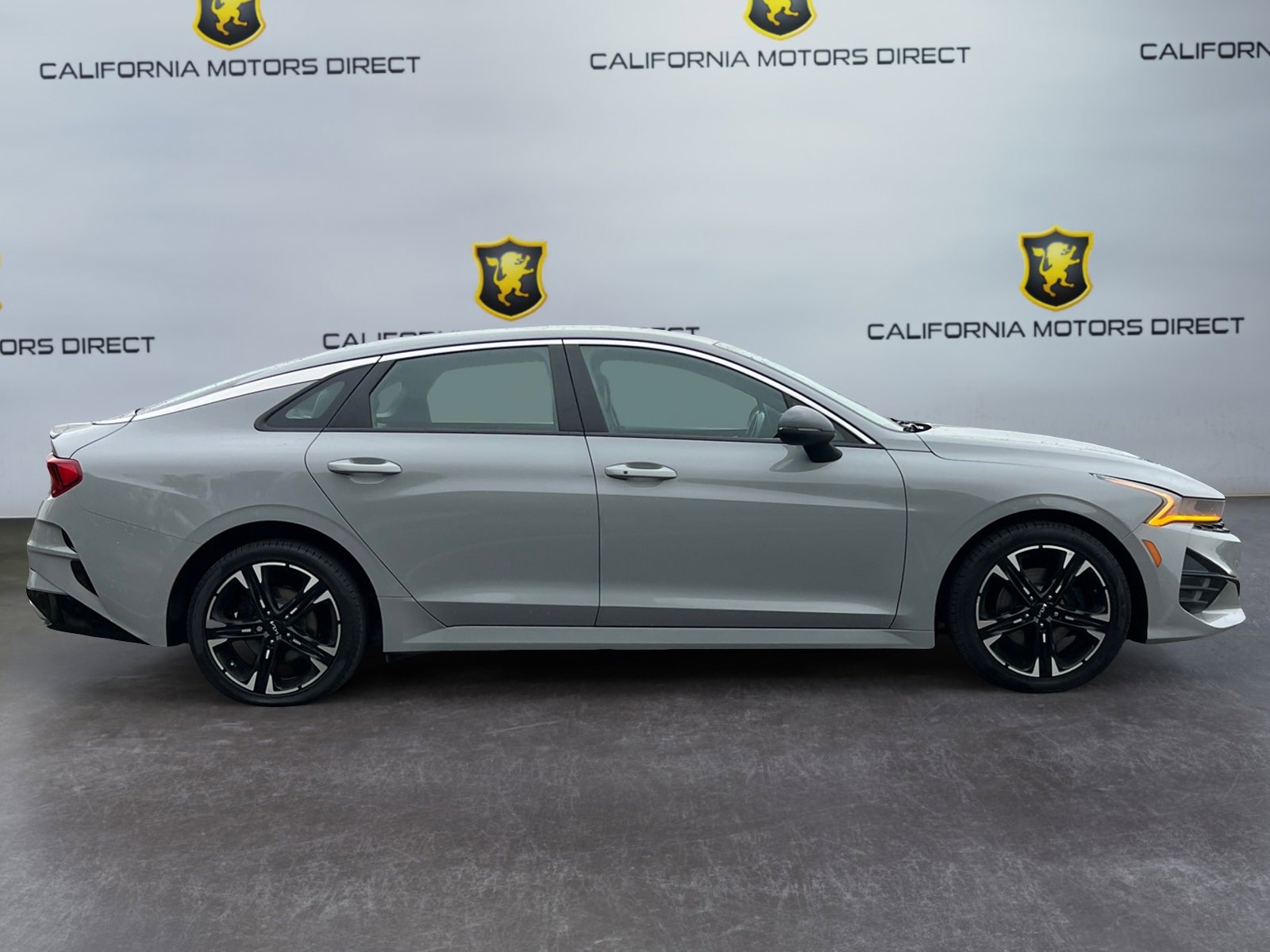 Vehicle image 7 of 22