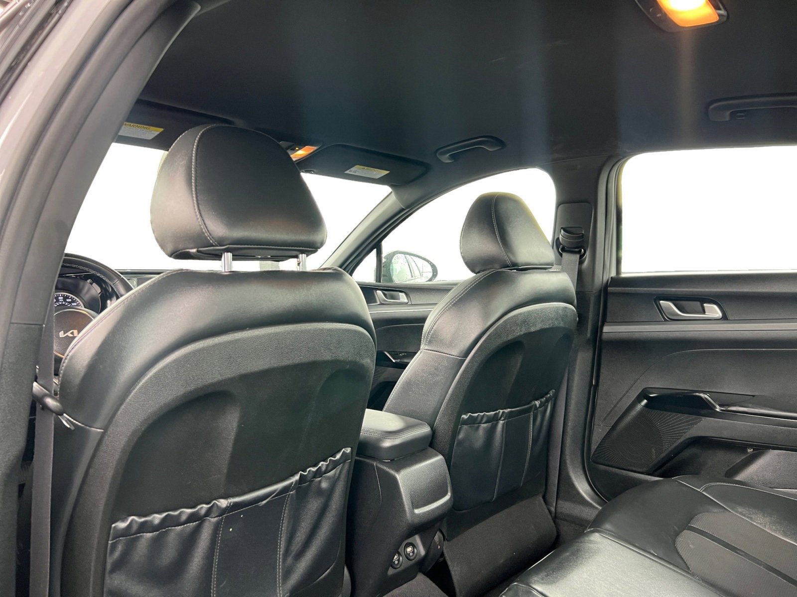 Vehicle image 11 of 22