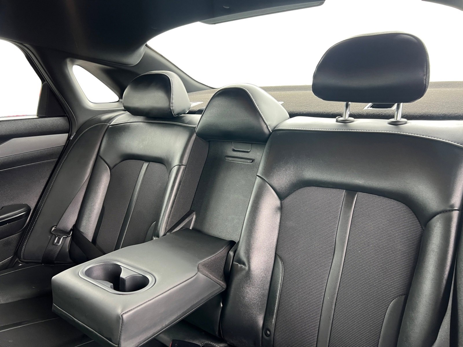 Vehicle image 12 of 22