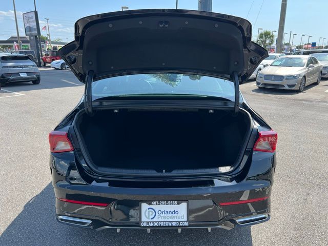 Vehicle image 16 of 44