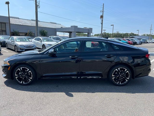 Vehicle image 8 of 44