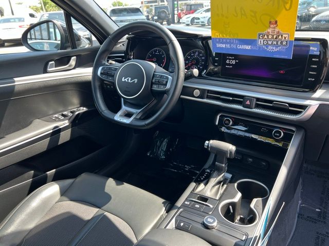Vehicle image 43 of 44