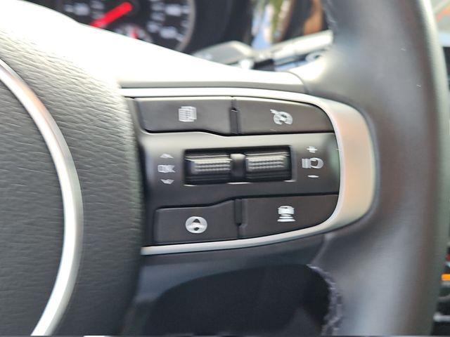Vehicle image 27 of 34