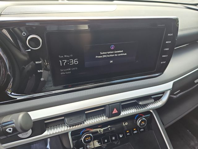 Vehicle image 24 of 34
