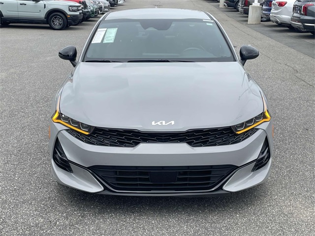 Vehicle image 2 of 31