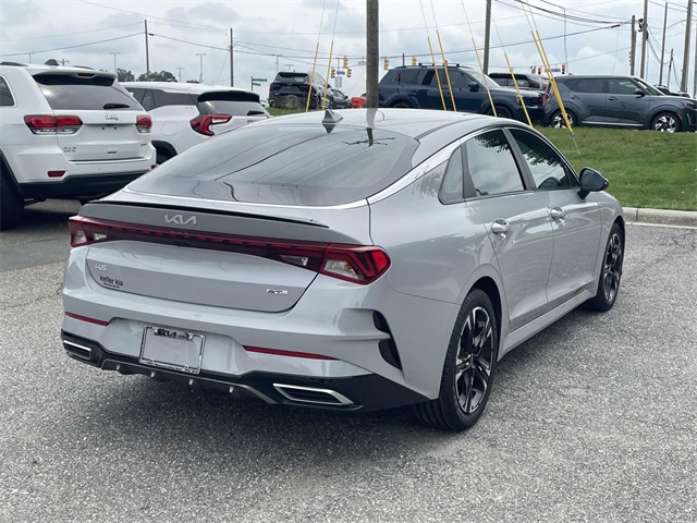 Vehicle image 5 of 31