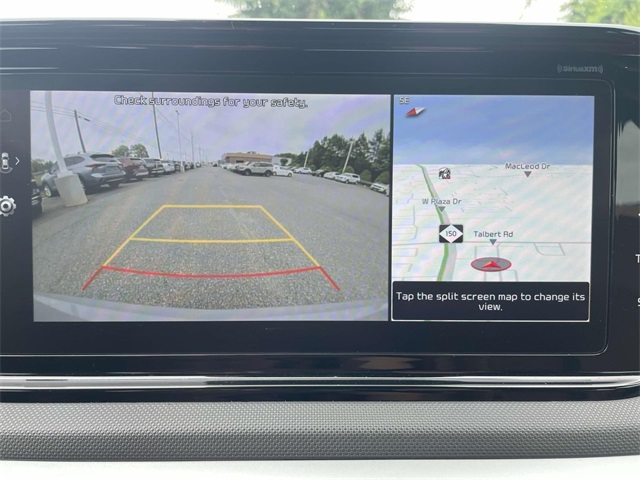 Vehicle image 27 of 31