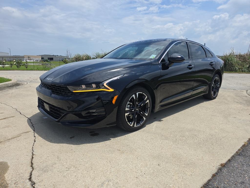 Vehicle image 7 of 19