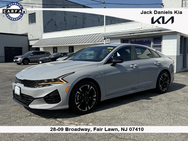 Vehicle image 1 of 18