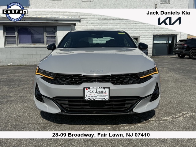 Vehicle image 2 of 18