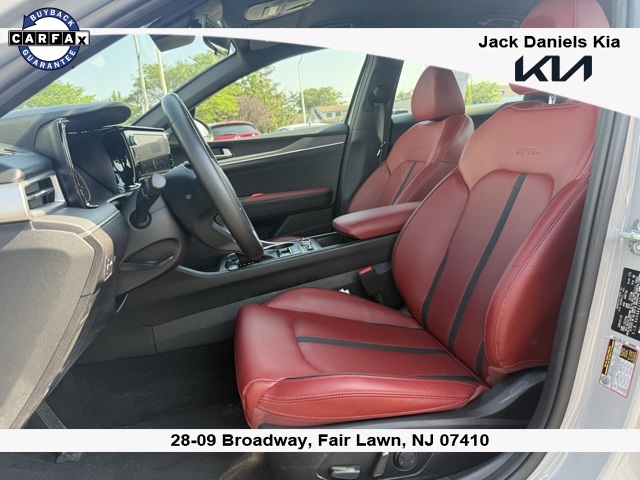 Vehicle image 18 of 18