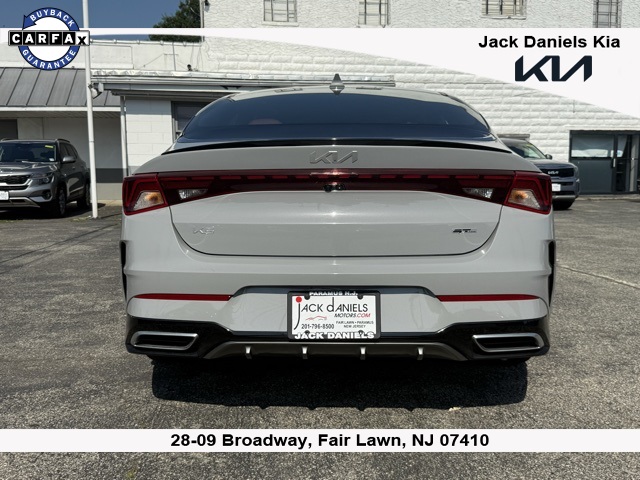 Vehicle image 5 of 18