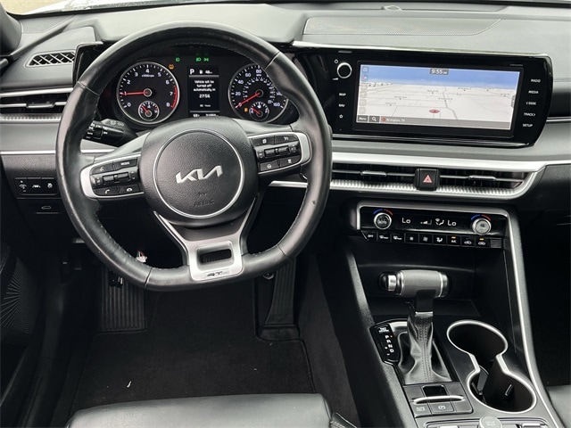 Vehicle image 12 of 34