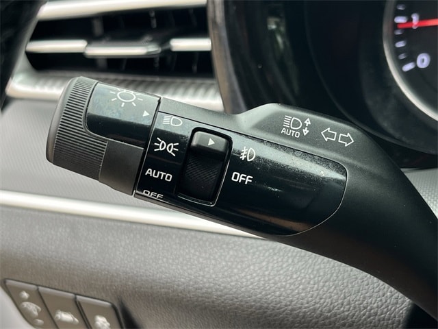 Vehicle image 24 of 34