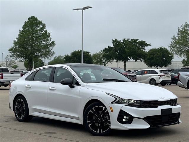 Vehicle image 2 of 34
