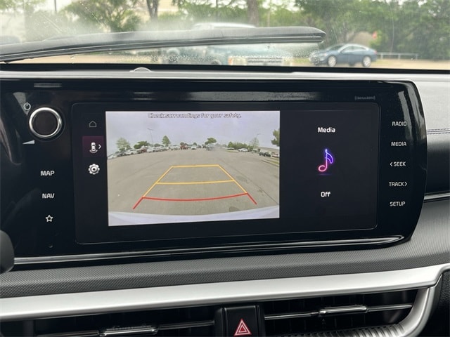 Vehicle image 18 of 34