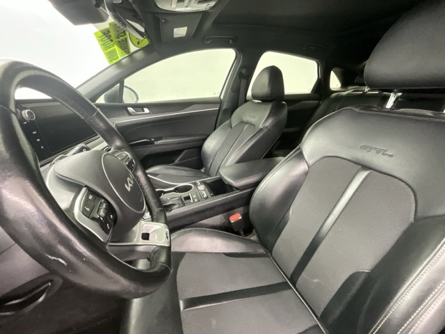 Vehicle image 6 of 25
