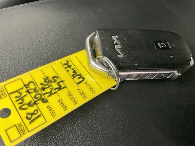 Vehicle image 24 of 25