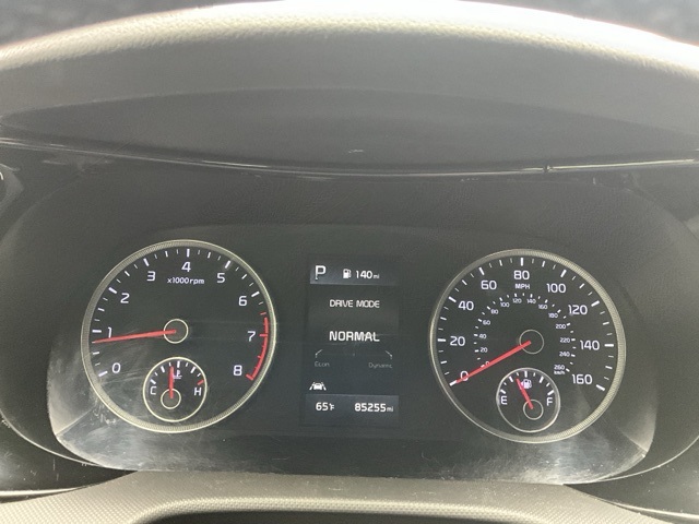 Vehicle image 10 of 25