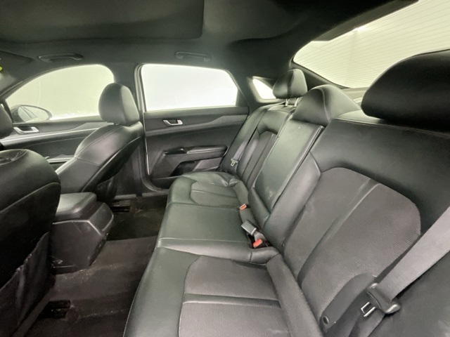 Vehicle image 8 of 25