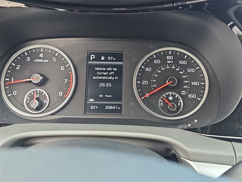 Vehicle image 18 of 33