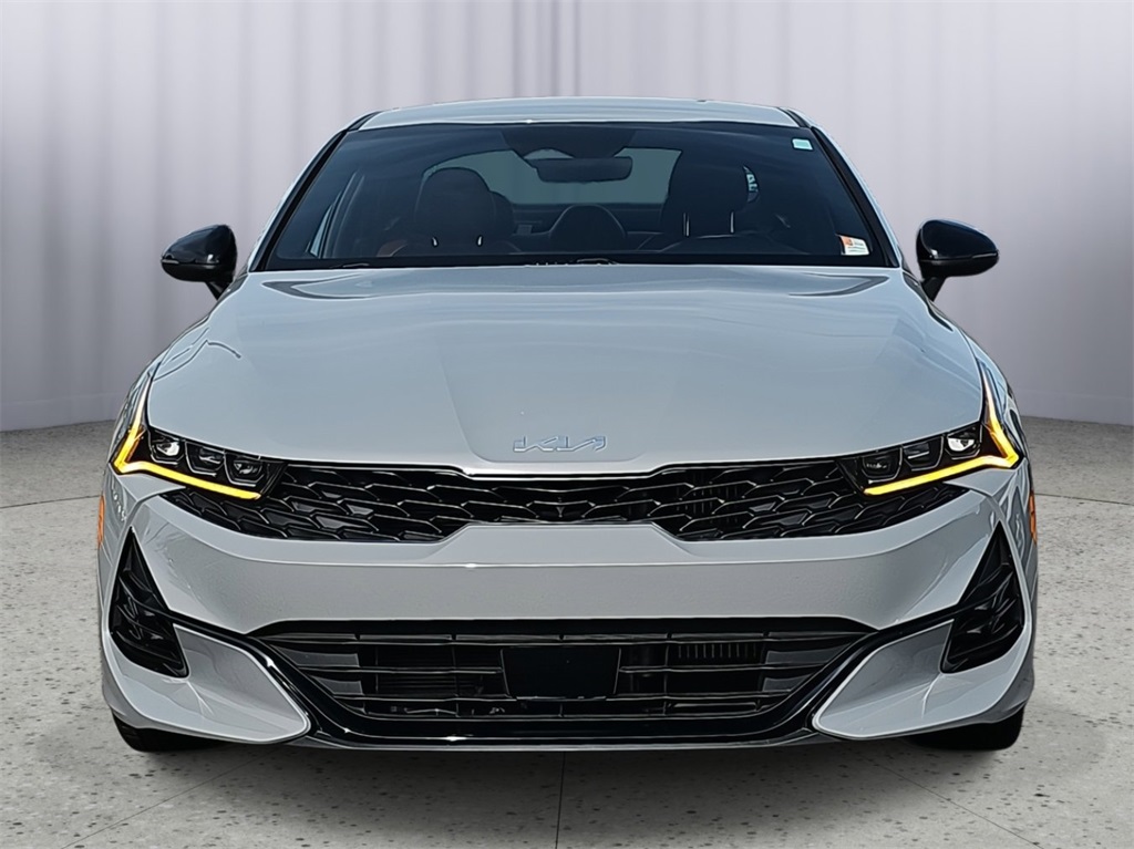 Vehicle image 2 of 33