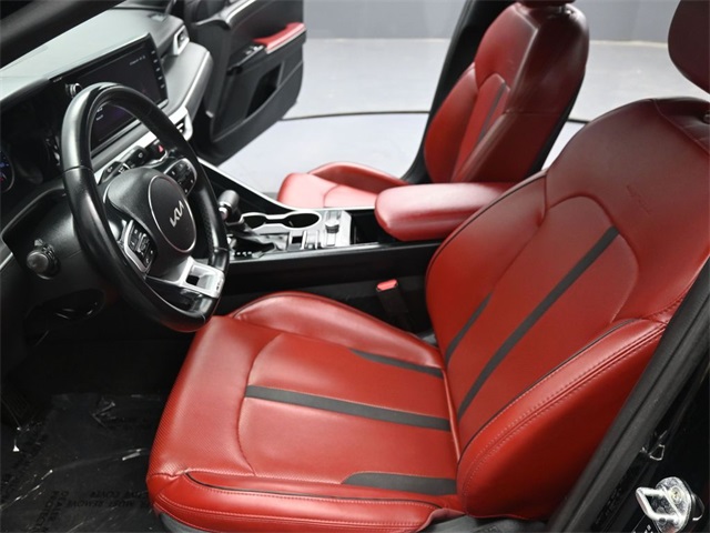 Vehicle image 15 of 50