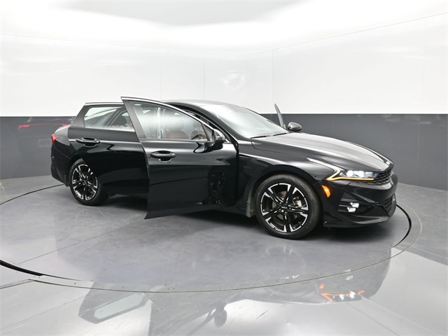 Vehicle image 4 of 50