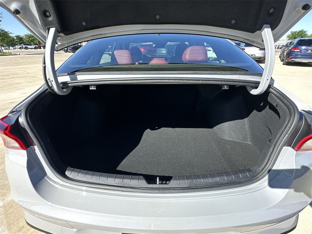 Vehicle image 20 of 25
