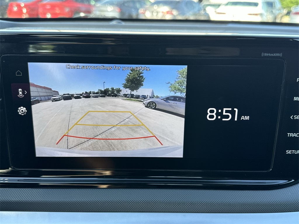 Vehicle image 23 of 25