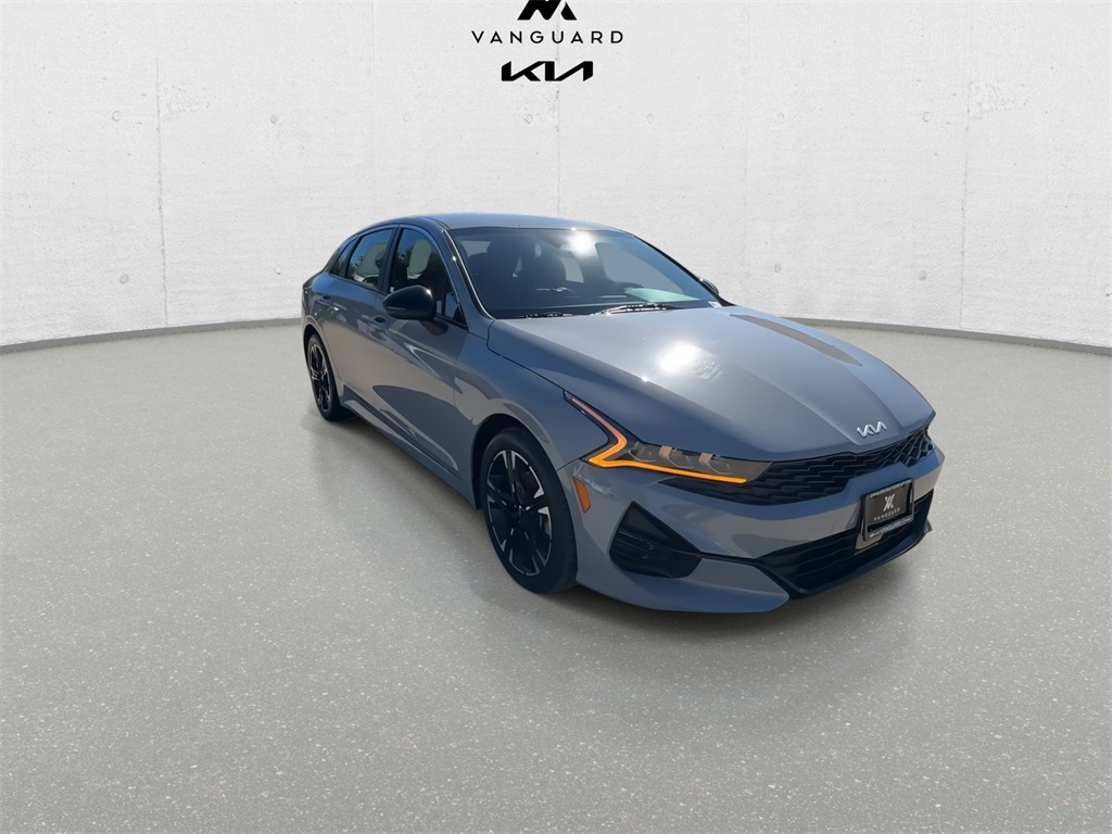 Vehicle image 4 of 25